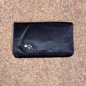 Black Clutch